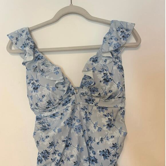 NWT A Pea in the Pod Ruffled Maternity Floral Swimsuit Light Blue Size S - Picture 2 of 7